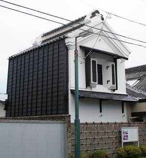 染織処谷屋土蔵（夢紫美術館）