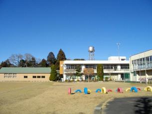 旧小見川南小学校の校舎の写真です