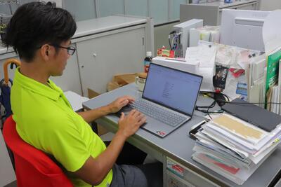 ロケハンの同行から帰ってきて、依頼が来ているロケ情報の進捗をクラウド上で整理