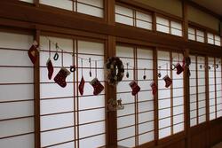 装飾のようす。