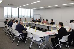 理事会を開催しました。