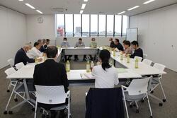 コンパス研修室にて。
