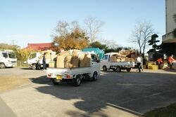 廃品回収に協力しました。