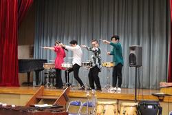 打楽器演奏のようす。