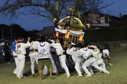 横田担ぎのようす。