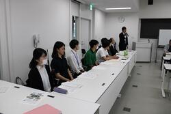 コンパス3階メディアスペースにて。
