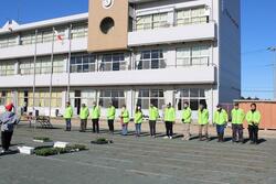 花植え活動を実施しました。