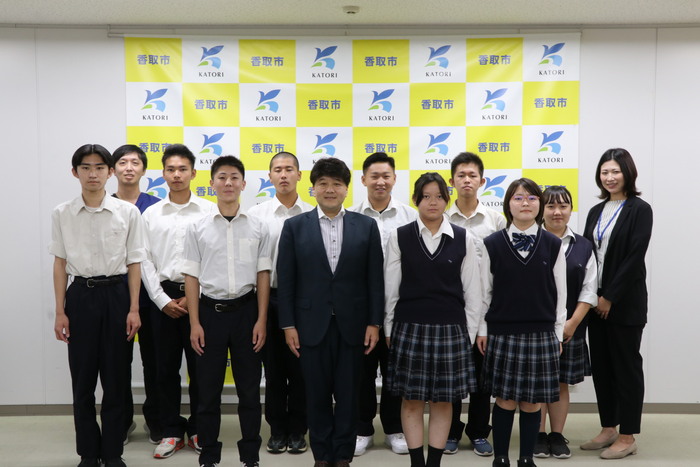小見川高校生　市役所見学